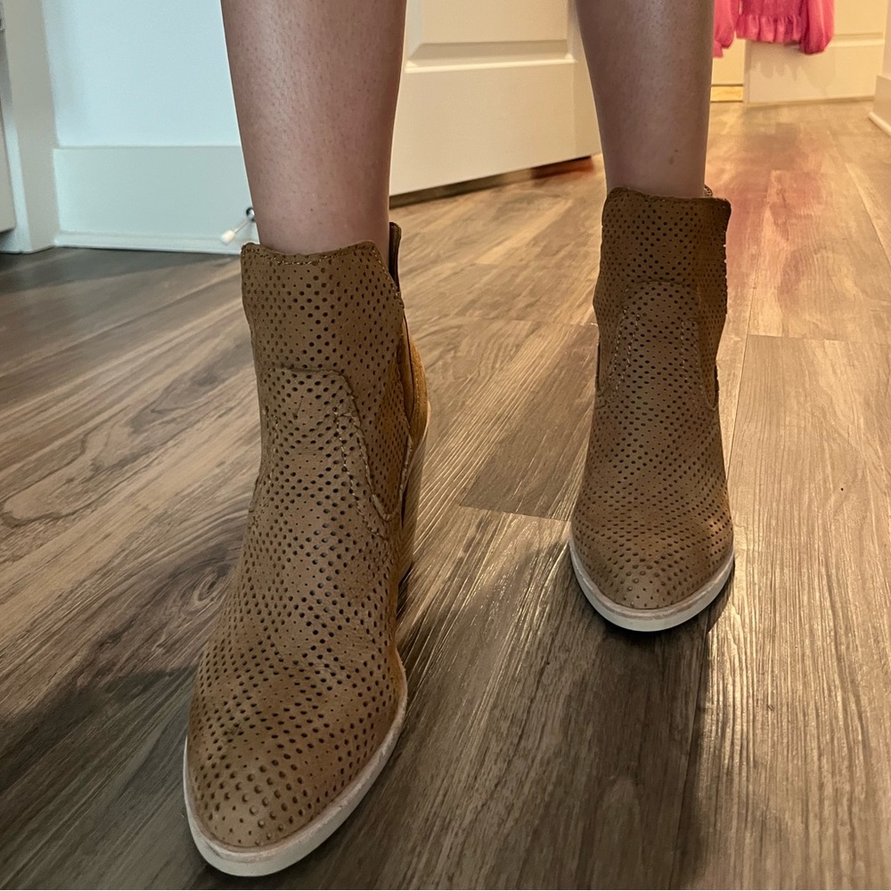 Dolce Vita Booties